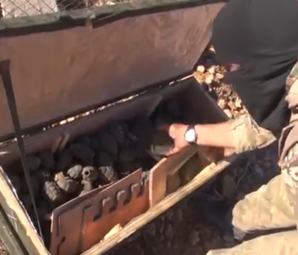 Arme parasutate de catre americani pentru kurzi au ajuns la jihadistii din Statul Islamic. Reactia Pentagonului. VIDEO