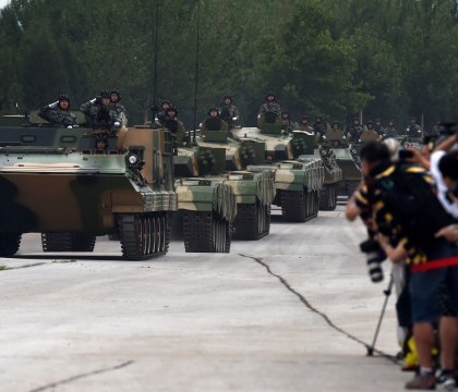 China a mobilizat 1.200 de soldati, 123 de blindate si 2 avioane de vanatoare pentru a intercepta un avion fara pilot China a mobilizat 1.200 de soldati, 123 de blindate si 2 avioane de vanatoare pentru a intercepta un avion fara pilot