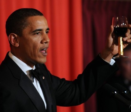 "Am torturat oameni". Doisprezece laureati ai premiului Nobel pentru Pace ii cer lui Obama sa clarifice problema torturii "Am torturat oameni". Doisprezece laureati ai premiului Nobel pentru Pace ii cer lui Obama sa clarifice problema torturii