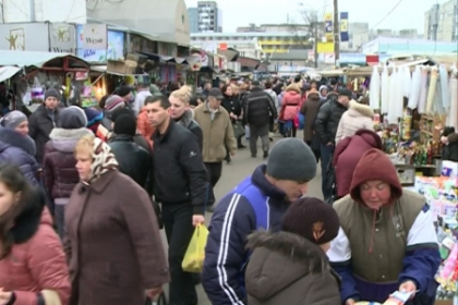 Sarbatori multe, bani putini. Pentru unii moldoveni masa de Craciun pe stil vechi va fi cam modesta Sarbatori multe, bani putini. Pentru unii moldoveni masa de Craciun pe stil vechi va fi cam modesta