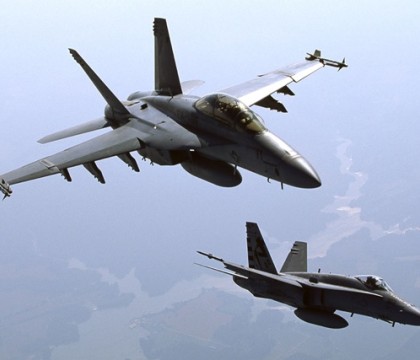 NATO este in alerta. Aproape 20 de avioane militare ale Rusiei au intrat in spatiul aerian european