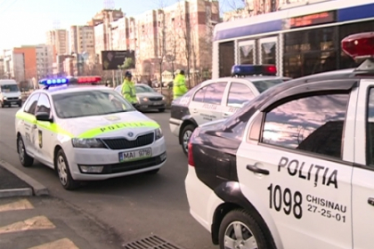 Un Porsche Panamera a pus pe jar politia capitalei! Cel putin 6 vehicule avariate, soferul - retinut