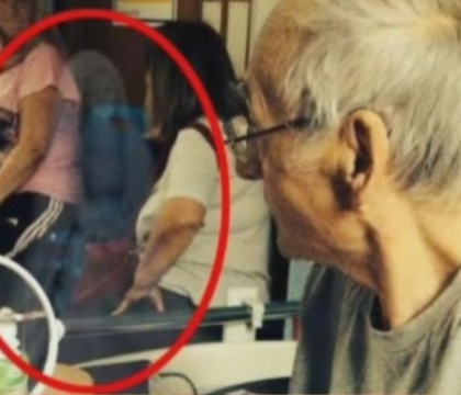 Si-a fotografiat bunicul pe patul de moarte pentru a-i pastra amintirea vie. Aparitia misterioasa din poza, insa, l-a pus pe ganduri Si-a fotografiat bunicul pe patul de moarte pentru a-i pastra amintirea vie. Aparitia misterioasa din poza, insa, l-a pus pe ganduri