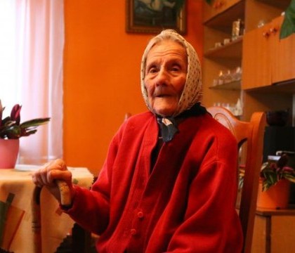 O batrana din Polonia, care a fost declarata moarta, s-a trezit dupa 11 ore in camera frigorifica, la morga