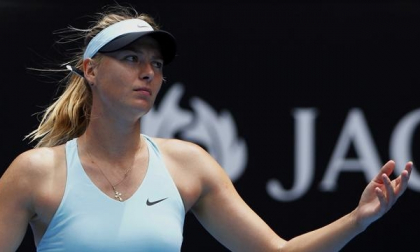Maria Sharapova, eliminata de la Australian Open. Romanca Simona Halep a produs surpriza zilei