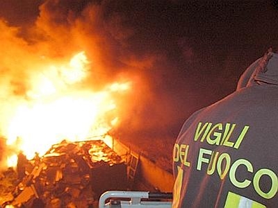 Un moldovean a murit intr-un incendiu in Italia. "A fost sufocat de fum" Un moldovean a murit intr-un incendiu in Italia. "A fost sufocat de fum"