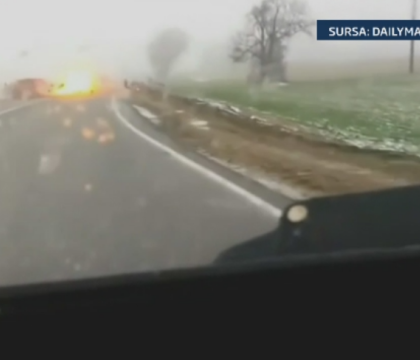 Sansele sunt de 1 la 300.000. Ce au patit 2 hoti din Rusia, dupa ce au jefuit o biserica. Oamenii cred ca e pedeapsa divina Sansele sunt de 1 la 300.000. Ce au patit 2 hoti din Rusia, dupa ce au jefuit o biserica. Oamenii cred ca e pedeapsa divina