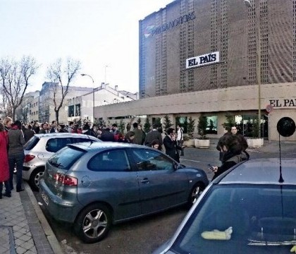Sediul celui mai mare trust media din Spania, evacuat de urgenta. Un pachet suspect a fost gasit in imobil Sediul celui mai mare trust media din Spania, evacuat de urgenta. Un pachet suspect a fost gasit in imobil