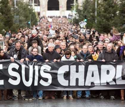 Familia jihadistului Amedy Coulibaly "condamna" atentatele de la Paris: "Nu sustinem deloc ideile extremiste" Familia jihadistului Amedy Coulibaly "condamna" atentatele de la Paris: "Nu sustinem deloc ideile extremiste"