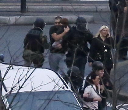 Ostaticii din magazinul evreiesc din Paris au facut publice imaginile surprinse in timpul atentatului cu telefoanele mobile