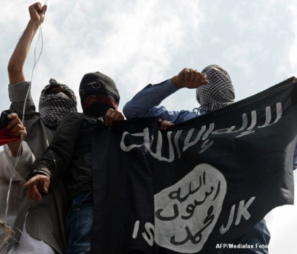 Patru politisti din Soroca, prinsi cu mita de mii de dolari. L-au amenintat cu dosar penal pentru omor