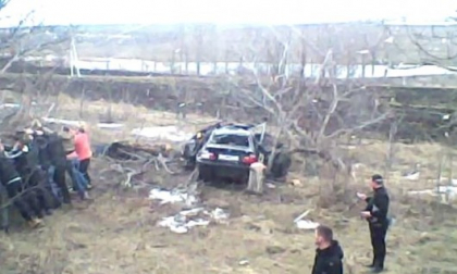 Doi tineri au murit intr-un accident CUMPLIT la Glodeni. Soferul avea permis de o luna. FOTO