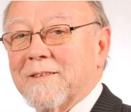 Un parlamentar britanic a murit dupa ce a baut prea multa vodca la o cina oficiala in Polonia Un parlamentar britanic a murit dupa ce a baut prea multa vodca la o cina oficiala in Polonia