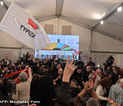 Grexit 2015: EXITPOLL: Syriza, pe primul loc in scrutin, urmat de Noua Democratie. Ce sanse sunt sa iasa Grecia din zona euro Grexit 2015: EXITPOLL: Syriza, pe primul loc in scrutin, urmat de Noua Democratie. Ce sanse sunt sa iasa Grecia din zona euro