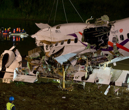 Accidentul aviatic din Taiwan. Ce despagubiri primesc familiile persoanelor decedate, din partea TransAsia Accidentul aviatic din Taiwan. Ce despagubiri primesc familiile persoanelor decedate, din partea TransAsia