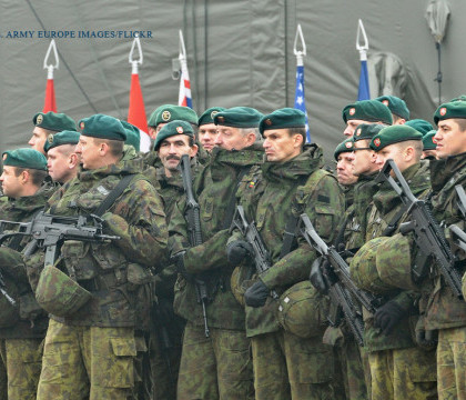 O tara amenintata de Putin vrea sa reintroduca serviciul militar obligatoriu. Prima incorporare va avea loc in septembrie