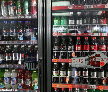 Inca o lovitura pentru economia ruseasca. Dupa Coca-Cola, si Pepsi anunta ca isi va inchide o fabrica, din cauza recesiunii Inca o lovitura pentru economia ruseasca. Dupa Coca-Cola, si Pepsi anunta ca isi va inchide o fabrica, din cauza recesiunii