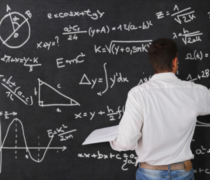 Unul dintre cele mai bune sisteme de educatie din lume e gata sa renunte la matematica si chimie. Ce ar urma sa invete elevii Unul dintre cele mai bune sisteme de educatie din lume e gata sa renunte la matematica si chimie. Ce ar urma sa invete elevii