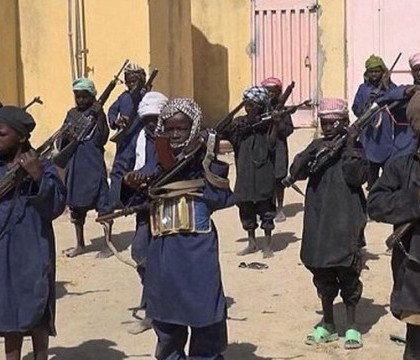 Militantii Boko Haram, acuzati ca au decapitat 23 de persoane intr-un sat din Nigeria: "Multi dormeau in timpul atacului" Militantii Boko Haram, acuzati ca au decapitat 23 de persoane intr-un sat din Nigeria: "Multi dormeau in timpul atacului"