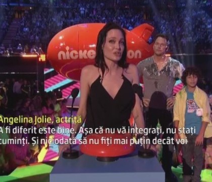 Prima aparitie in public a Angelinei Jolie, dupa operatia de extirpare a ovarelor. Mesajul pentru fani: A fi diferit este ok