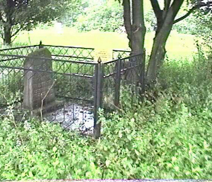 Moarte stupida in SUA. Un barbat si-a pierdut viata strivit de piatra funerara de la mormantul soacrei lui Moarte stupida in SUA. Un barbat si-a pierdut viata strivit de piatra funerara de la mormantul soacrei lui