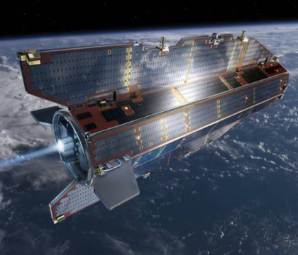 Rusia sustine ca a descoperit o retea de sateliti de spionaj deasupra teritoriului sau Rusia sustine ca a descoperit o retea de sateliti de spionaj deasupra teritoriului sau