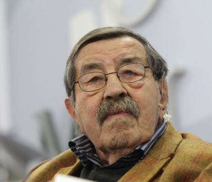 Gunter Grass, laureat al premiului Nobel pentru literatura, a murit. Scriitorul german avea 87 de ani Gunter Grass, laureat al premiului Nobel pentru literatura, a murit. Scriitorul german avea 87 de ani