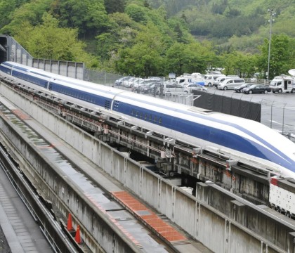 VIDEO. Nou record mondial de viteza pentru un tren maglev in Japonia: 603 km/h. Cat ii costa pe japonezi linia Tokyo-Nagoya VIDEO. Nou record mondial de viteza pentru un tren maglev in Japonia: 603 km/h. Cat ii costa pe japonezi linia Tokyo-Nagoya