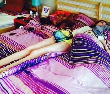 Cum arata fotomodelul cu cele mai lungi picioare din China