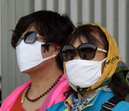 Alerta in Coreea de Sud.1300 de persoane in carantina si 700 de scoli inchise, de teama raspandirii virusului respirator MERS Alerta in Coreea de Sud.1300 de persoane in carantina si 700 de scoli inchise, de teama raspandirii virusului respirator MERS