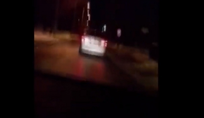 A ramas fara permis de conducere, dupa ce a fost prins beat la volan. Patania unui sofer care a incercat sa fuga de politisti - VIDEO A ramas fara permis de conducere, dupa ce a fost prins beat la volan. Patania unui sofer care a incercat sa fuga de politisti - VIDEO