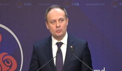 Andrian Candu a numit ACUM "un bloc al somerilor", pentru ca membrii acestuia au indemnat oamenii sa boicoteze referendumul PD Andrian Candu a numit ACUM "un bloc al somerilor", pentru ca membrii acestuia au indemnat oamenii sa boicoteze referendumul PD