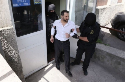 Dosarul in care Vlad Filat este invinuit de spalare de bani in proportii deosebit de mari, trimis in judecata: fostul premier ar mai putea primi inca pana la 10 ani de puscarie Dosarul in care Vlad Filat este invinuit de spalare de bani in proportii deosebit de mari, trimis in judecata: fostul premier ar mai putea primi inca pana la 10 ani de puscarie
