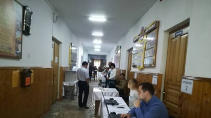 Alegerile locale 2018. Turul II. Start vot. Locuitorii capitalei isi aleg astazi primarul. Sectiile de vot s-au deschis Alegerile locale 2018. Turul II. Start vot. Locuitorii capitalei isi aleg astazi primarul. Sectiile de vot s-au deschis