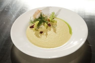 Reteta Traian Galleguillos Burcea: supa crema de porumb cu creveti Reteta Traian Galleguillos Burcea: supa crema de porumb cu creveti