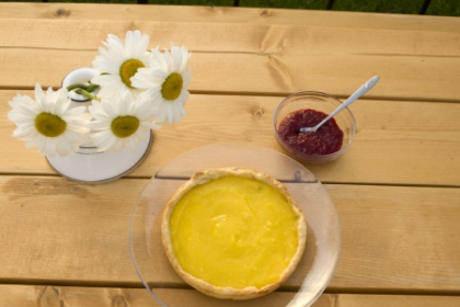 Lectia de gatit: Lemon curd - crema de lamaie pentru deserturi aromate Lectia de gatit: Lemon curd - crema de lamaie pentru deserturi aromate