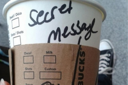 Cum flirteaza barista de la Starbucks Cum flirteaza barista de la Starbucks