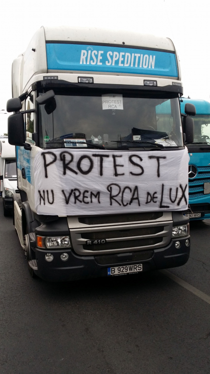 Proteste de amploare ale transportatorilor in toata Romania. Centrul Bucurestiului, paralizat de sute de camioane si TAXI-uri - GALERIE FOTO