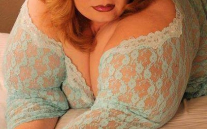 Cum arata Sammee Matthews, femeia diagnosticata cu "obsesie erotica pentru mancare" Cum arata Sammee Matthews, femeia diagnosticata cu "obsesie erotica pentru mancare"
