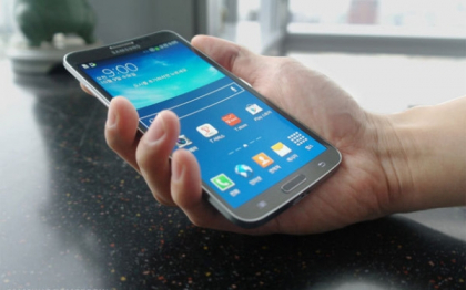 Samsung Galaxy Round, telefonul cu ecran curbat, va fi lansat pe 10 octombrie
