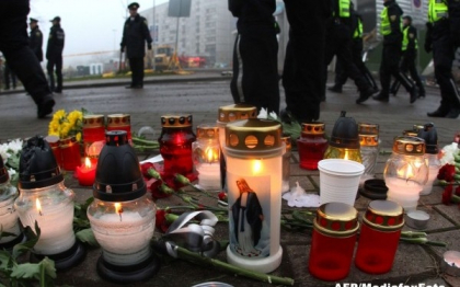 Doliu national in Letonia, dupa catastrofa supermaketului din Riga. Bilantul a ajuns la 52 de morti Doliu national in Letonia, dupa catastrofa supermaketului din Riga. Bilantul a ajuns la 52 de morti