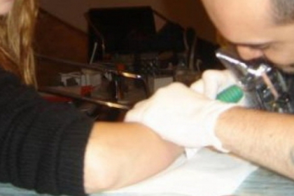 Reactia alergica violenta pe care facut-o o femeie dupa ce s-a tatuat. GALERIE FOTO Reactia alergica violenta pe care facut-o o femeie dupa ce s-a tatuat. GALERIE FOTO
