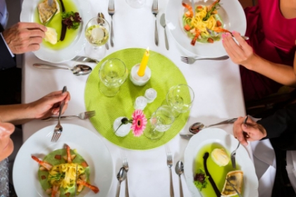 5 greseli de eticheta pe care le poti face la restaurant fara sa iti dai seama 5 greseli de eticheta pe care le poti face la restaurant fara sa iti dai seama