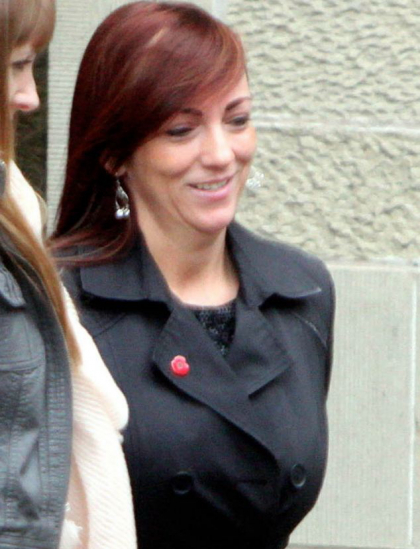 Reactia unui tata care si-a prins fiul in pat cu profesoaraa lui: "Sunt mandru de el"