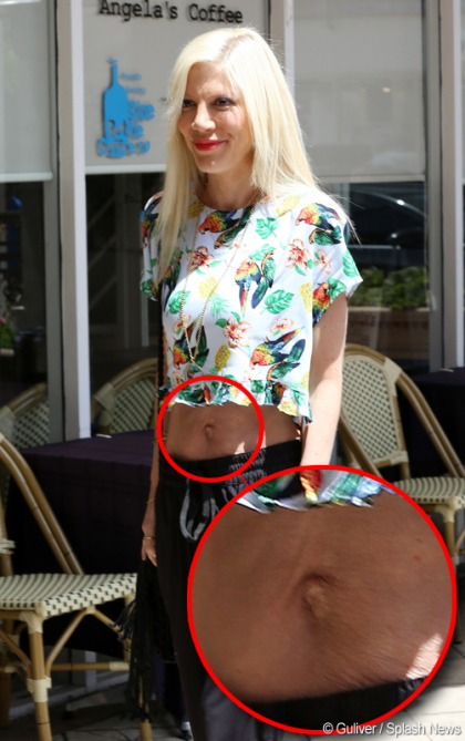 Tori Spelling nu poate ascunde semnele celor patru nasteri. Ce a lasat la vedere tinuta de vara cu care a iesit in oras. FOTO Tori Spelling nu poate ascunde semnele celor patru nasteri. Ce a lasat la vedere tinuta de vara cu care a iesit in oras. FOTO