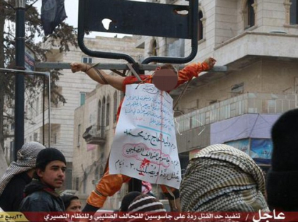 Inca 3 executii comise de Statul Islamic. Jihadistii au impuscat doi "spioni" si l-au crucificat pe altul Inca 3 executii comise de Statul Islamic. Jihadistii au impuscat doi "spioni" si l-au crucificat pe altul