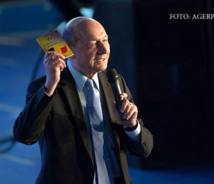 Traian Basescu depune astazi juramantul de cetatean al Republicii Moldova. De ce vrea sa obtina cat mai repede pasaportul Traian Basescu depune astazi juramantul de cetatean al Republicii Moldova. De ce vrea sa obtina cat mai repede pasaportul