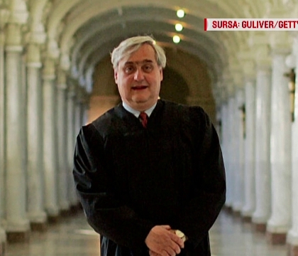 Raiduri in statele din SUA pentru a-i aresta pe imigranti. Unul dintre judecatorii care au blocat decretul lui Trump e roman Raiduri in statele din SUA pentru a-i aresta pe imigranti. Unul dintre judecatorii care au blocat decretul lui Trump e roman