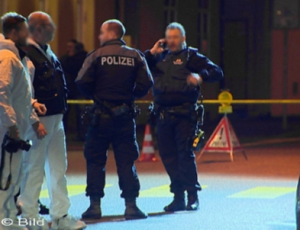 Atac armat soldat cu doi morti si un ranit intr-o cafenea din Basel. Suspectii nu au fost prinsi Atac armat soldat cu doi morti si un ranit intr-o cafenea din Basel. Suspectii nu au fost prinsi