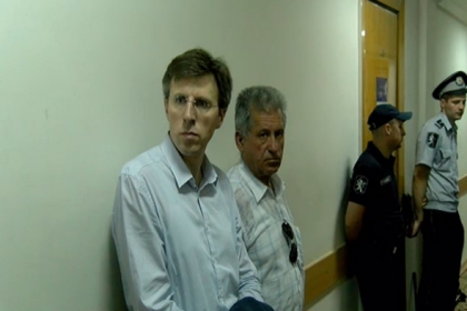 Magistratii au decis: Dorin Chirtoaca ramane in arest la domiciliu inca 25 de zile. Procurorul: "Primarul a fost fotografiat pe strazi doar atunci cand a iesit la solicitarea autoritatilor" Magistratii au decis: Dorin Chirtoaca ramane in arest la domiciliu inca 25 de zile. Procurorul: "Primarul a fost fotografiat pe strazi doar atunci cand a iesit la solicitarea autoritatilor"
